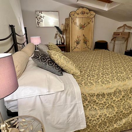 Sui Passi Di Francesco Hotel Valfabbrica Екстериор снимка