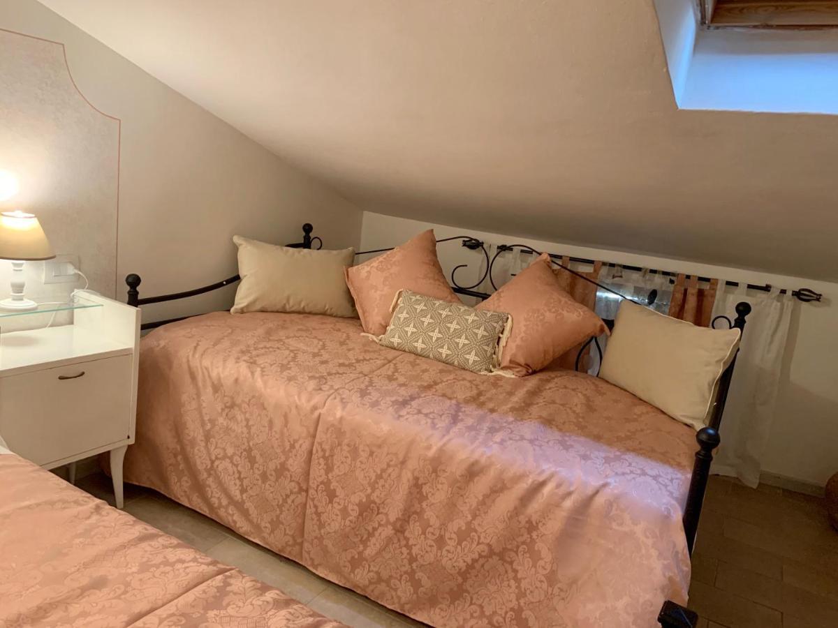 Sui Passi Di Francesco Hotel Valfabbrica Екстериор снимка