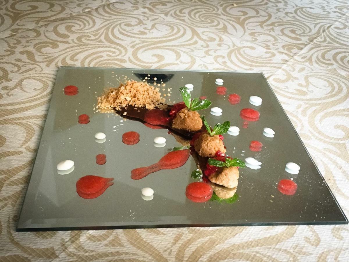 Sui Passi Di Francesco Hotel Valfabbrica Екстериор снимка